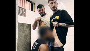 BANHEIRAO COM PUTOS MALHADOS
