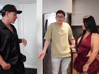 I pay off my spouse's debts by having intensive sex with the large-dicked loan shark in front of him - Alejandra Palacios