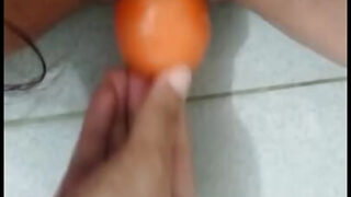 Sex dur cu degetele, pe față, dublă penetrare, fisting &#8211; curvă indiană futută anal cu pumnul