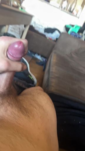 Jerking off in the afternoon when there is no cunt at the start again