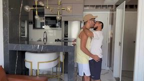 marcos goiano - vizinho dotado meteu a caceta no nerd paulista - sexo gay bareback com pauzudo fodendo o rabo do goiano