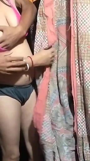 Cute boudi hard chudai alone home by Village boudi chudai with husband friend   Clip 1
