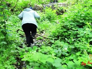 Outdoor screw in the woods with big beautiful woman biggest spunk fountain