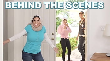 Mia Khalifa Behind The Scenes Outtakes With Stepmom Julianna Vega And White Devil Boyfriend Sean Lawless