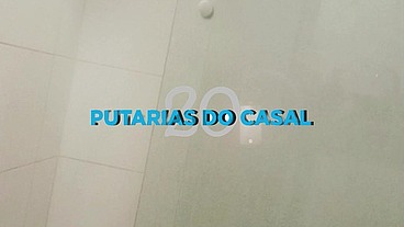 Coroa se depilando no banheiro enquanto corno do marido saiu para trabalhar.