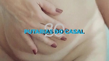 Coroa se depilando no banheiro enquanto corno do marido saiu para trabalhar.