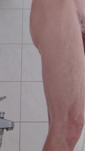Must-see moment from &quot;Wanking under the shower is the best&quot;