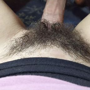 GUY CUMS FAST ON HAIRY PUSSY