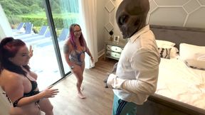 Savanna Star Peaches Bootynbeast Alien Hunters