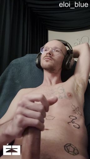 Jacking off my dick until I cum