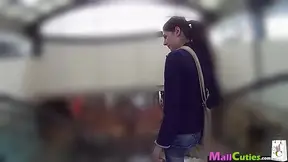 MallCuties - Amateur girl sucks a stranger in a shop
