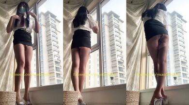 Chinese ladyboy in black stockings squirts before the window flashing