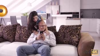 Daddy's Delight: Mature Man's Intimate Encounter with a Teen (18+) Brunette