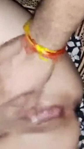 A Horny Desi GF Enjoys Deep Penetration