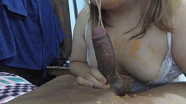A perfect facefuck with deepthroat and throatpie cum