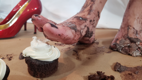 Cupcake Smash &amp; Foot Stomp