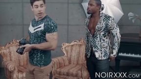 Hard DeAngelo Jackson shoot his cum into photographer Lucas rear