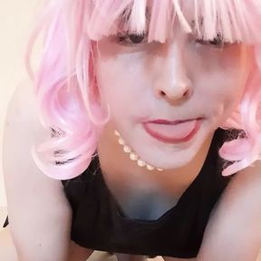 Sissy fun with dildos