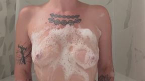 Autumn Valentine in Soapy Bath Fetish