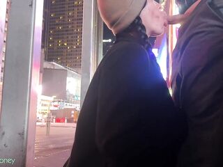 INCREDIBLY RISKY BLOW JOB BEHIND POLICE STATION IN NYC