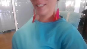 Hello les coquins,Apr&egrave_s le sport je vous rejoint en cam pour des moments bien...