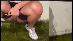 pee and sport