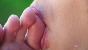 Amber Moore's Dirty Sole Desire: Toe-Tally Unbridled Foot Worship and Oral&#x1F61C; Indulgence