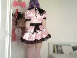 My Sissy Walk!! ?