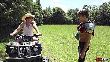 Quarterback Drake Von Buttfucks his Cowboy Calvin Banks