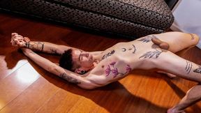 Edwin Mendez is a punk rock solo stud who loves cumming