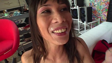 Asian MILF getting poundend