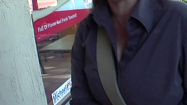 Asian MILF getting poundend
