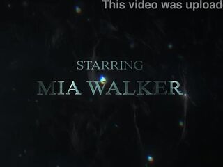 A great dap from the talented Mia Walker