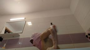 Amateur couple taking bath together. Big ass wife, hairy pussy, big tits.
