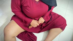 POV: Egyptian Muslim Chubby Stepmom in Burkha Enjoys Romantic Rainy Night with a Big Dick, when she was supper hot