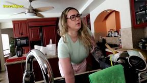 red august gets stuck and pissing her pants