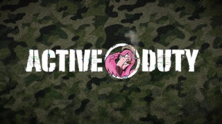 Håndjobb, orgie, uten kondom, gjengbang, firkant, intens, militær – hardcore video av tatoverte Blake Effortley, Logan Lane og Ryan Jordan, knullet i rumpa