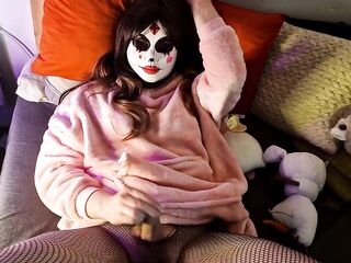 Shortly in advance of going to daybed, I jerked off. (4K)