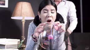 ”Hands-on Biology Lessons w Teacher. Dodgy Dave”