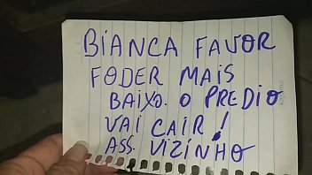 Bilhete de vizinho :&quot_Me faz foder com mais tes&atilde_o e barulho &quot_foda -se  .veja completo em xv red