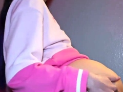 Cute amateur webcam teen girl toying pussy on webcam