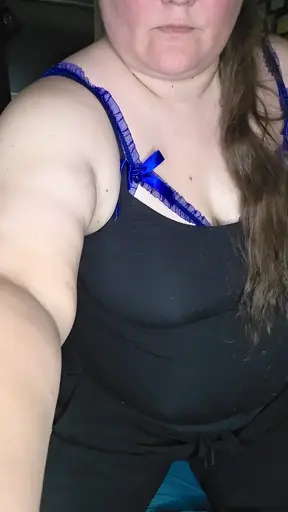 Plump BBW gets double penetrated in blue lingerie