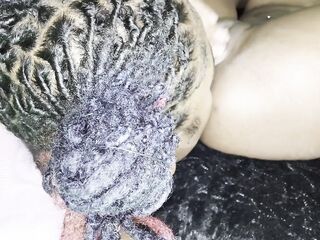 Eat her twat until that babe cum