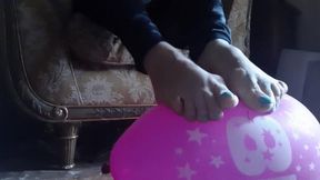 CUTE FEET MAKE THE PINK BALLOON BURST