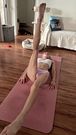 Skinny fit blonde pilates workout