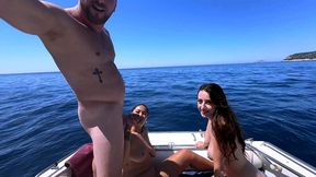 elektra accompagne hellolimoon dans une croisiere tres lubrique...