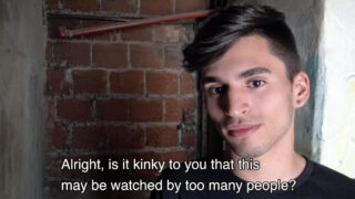 Amatör POV med spinkig emo spansk homosexuell tonåringar suger kuk och blir knullad