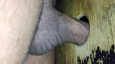 YURI GAÚCHO - PUTO MAMANDO DOTADOS NO GLORY HOLE