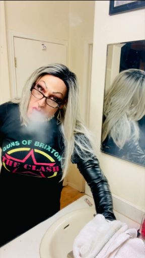 Glove Mistress Cleaning Smoking Fetish   Clip 1