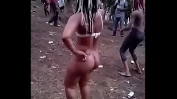 African bitch dance